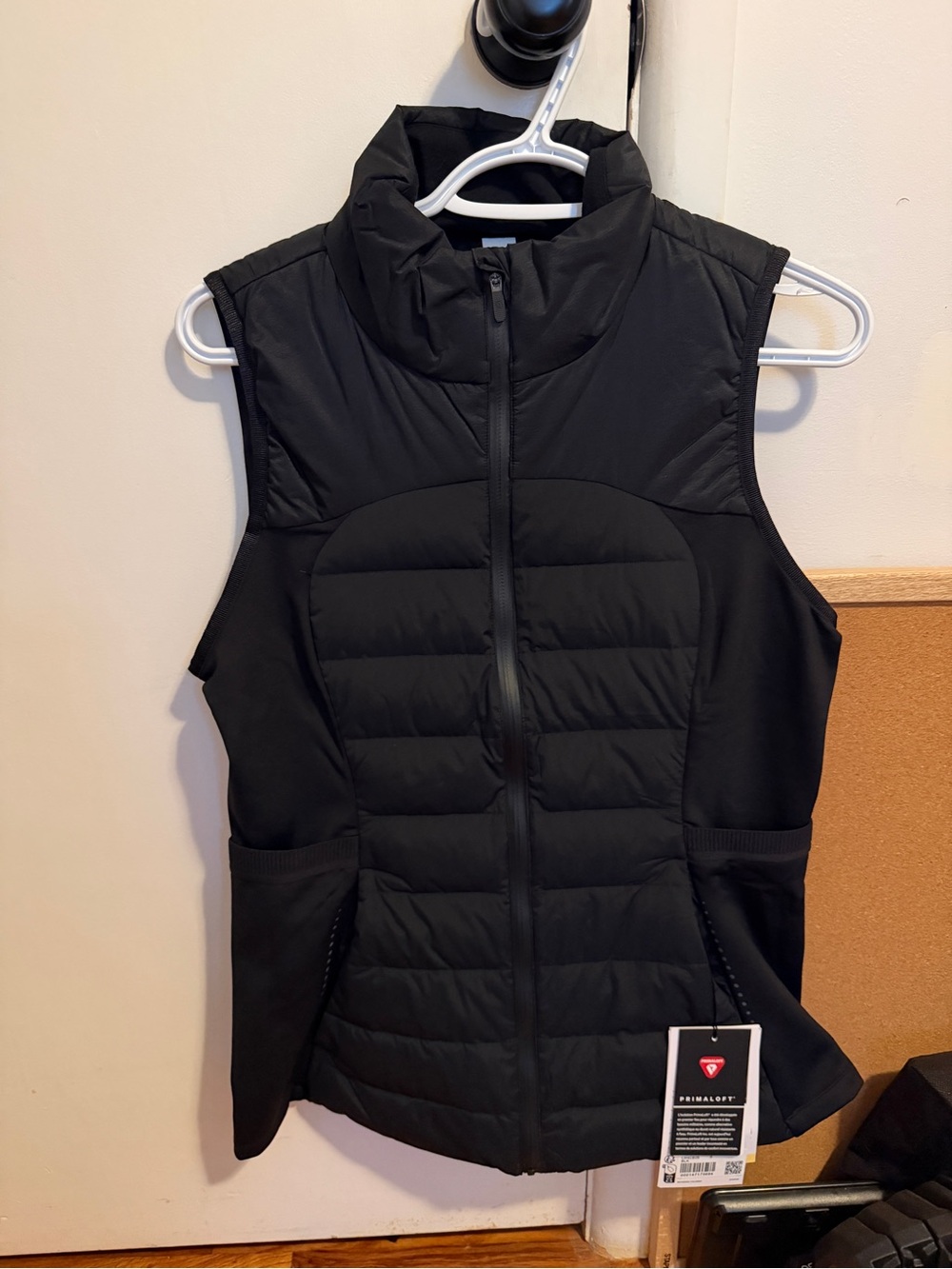 NEW WITH TAGS Down For It All LuLulemon Vest